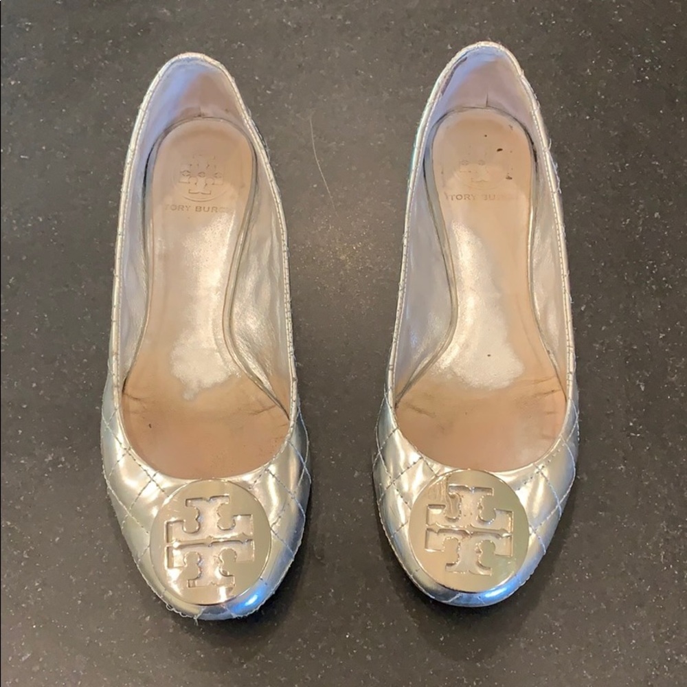 Silver quilted flats
